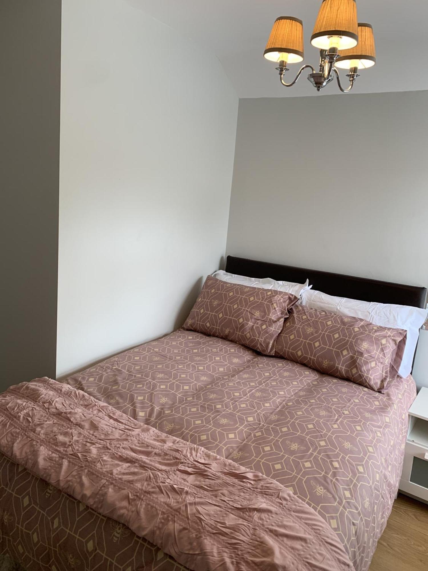 Adanhouse-Stockland Spacious 5 Bedroom House Sleeps 12 Private Garden Cardiff Exterior photo